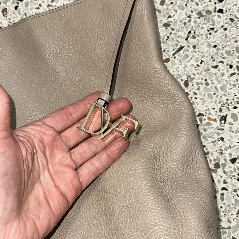 DVF Diane Von Furstenberg Iggy tan neutral shoulder bag gold hardware leather - Picture 4 of 10